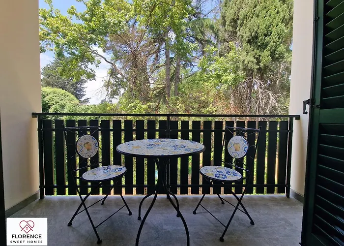 Mirko With Free Parking By Florence Sweet Homes